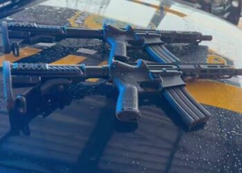 PRF apreende 2 fuzis e mais de 8 toneladas de maconha no Paraná