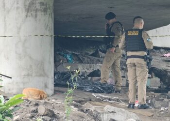 Mulher encontrada morta embaixo de viaduto na CIC é identificada