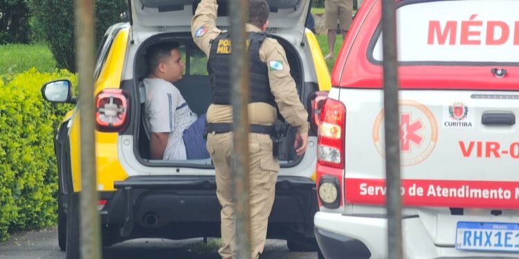 Rapaz é preso após tentar matar a ex-namorada com travesseiro e 8 facadas