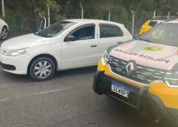 Um morre e outro fica ferido em confronto com a PM no Umbará