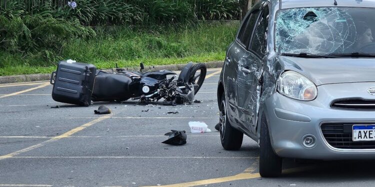 Motoboy que morreu em acidente no Xaxim é identificado