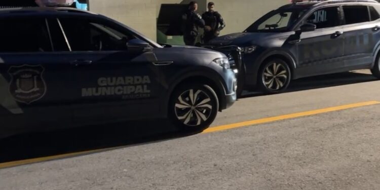 Guarda Municipal vai atender ocorrência de briga e situação acaba em confronto armado com indivíduo que estaria abusando de crianças