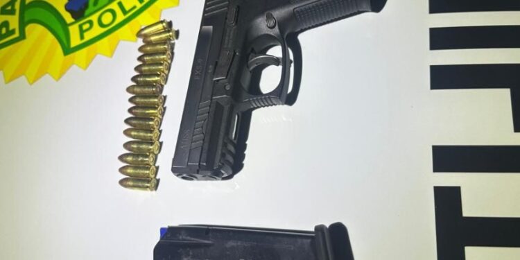 Indivíduo morre após assaltar mulher no Sítio Cercado