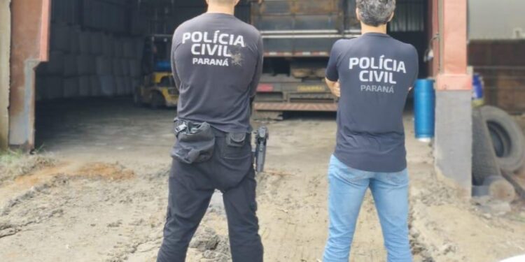 Polícia prende dez pessoas por roubo, desvio e adulteração de cargas