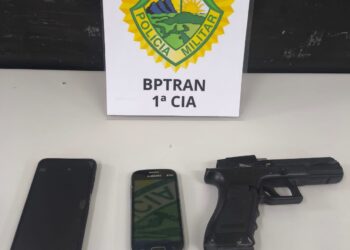 Equipe do BPTran impede roubo e apreende simulacro na Avenida Marechal Floriano Peixoto em Curitiba