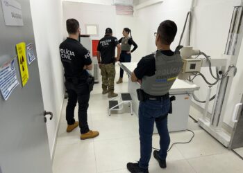 PCPR recupera, em clínica particular na RMC, máquina de Raio-X desviada de hospital de Matinhos