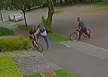 Polícia procura criminosos que roubaram bicicleta em Curitiba