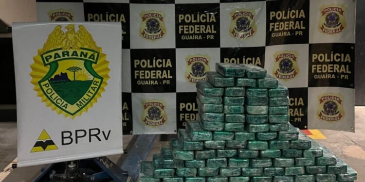 Policias apreendem carregamento milionário de pasta base de cocaína no Paraná