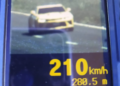 PRF flagra veículo a 210 km/h em trecho com limite de 110 km/h