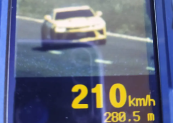 PRF flagra veículo a 210 km/h em trecho com limite de 110 km/h
