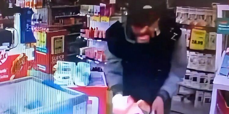 Indivíduo que aterroriza no Bacacheri é flagrado em nova ação