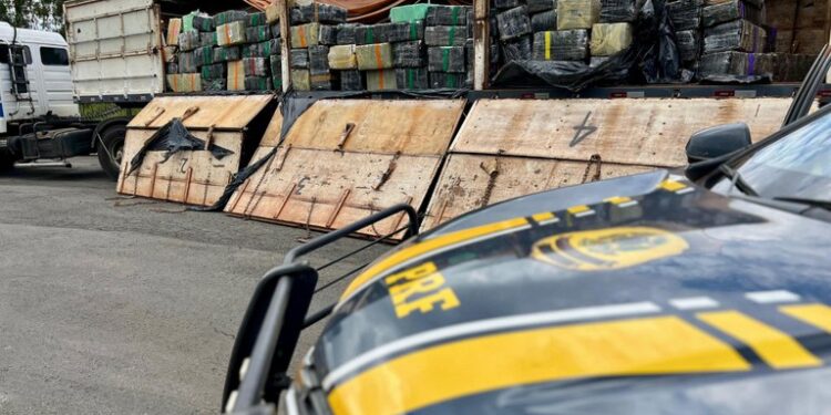 PRF apreende quase 4,5 toneladas de maconha