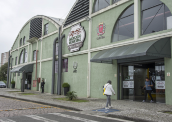 Feirinha do Mercado Municipal Capão Raso começa nesta quinta-feira com artesanato, queijos e doces