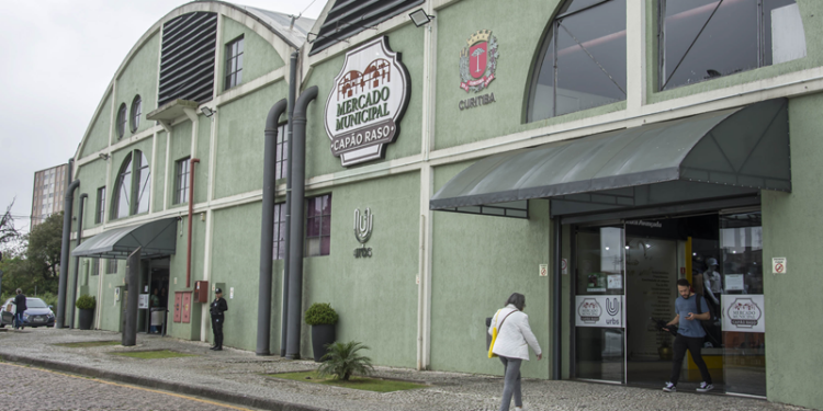 Feirinha do Mercado Municipal Capão Raso começa nesta quinta-feira com artesanato, queijos e doces