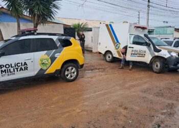 Criminosos armados invadem casa e executam homem na RMC