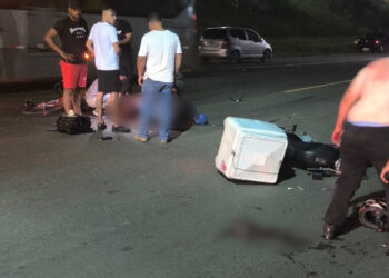 Ciclista fica gravemente ferido em colisão com moto