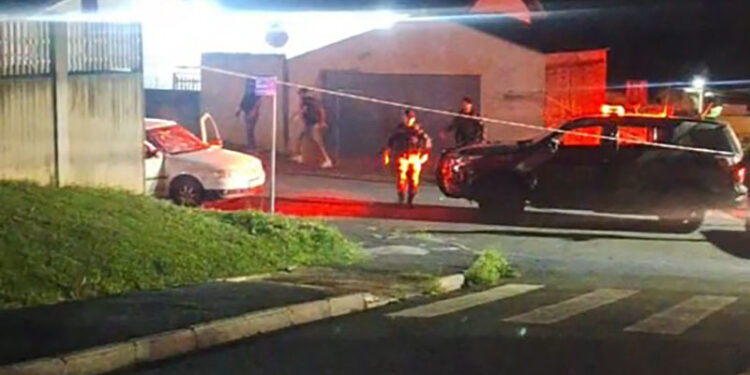 Dupla é neutralizada pela RONE após série de roubos em Colombo