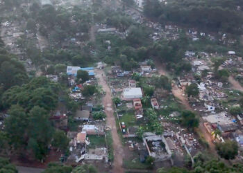 Polícia Militar realiza reintegração de posse no bairro Tatuquara, em Curitiba