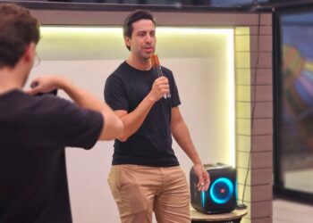 Evento reúne jovens empresários em Curitiba para discutir oportunidades de negócios na cidade