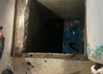 Menina sequestrada é resgatada em alçapão de loja; criminoso foi linchado