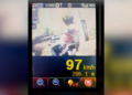 Motociclista tenta encobrir placa em radar mas acaba multado, no Paraná