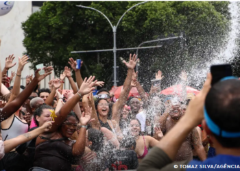 Celular no carnaval: saiba como proteger dados em caso de furto