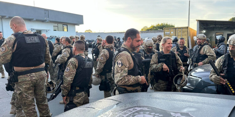 Fiscalização nas prisões: Polícia Penal faz operação em sete unidades de Piraquara