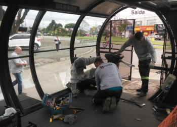 Atenção, passageiro! Urbs reforma estações-tubo de Curitiba; saiba qual entra em obras hoje