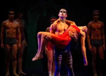 Espetáculo de dança conta a história da origem das Cataratas do Iguaçu