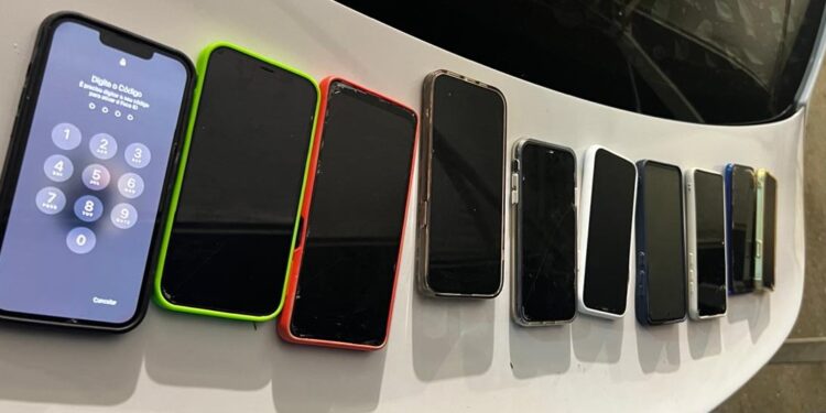 Equipe de segurança detém indivíduo que furtou 15 celulares em evento de Carnaval no Tarumã