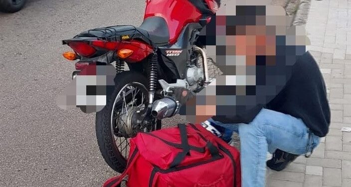 Motocicleta com mais de R$ 110 mil em multas é apreendida pela PM em Curitiba