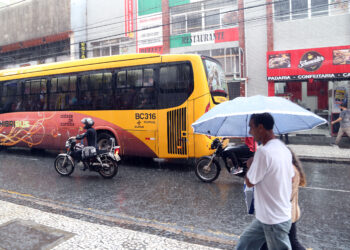 Chuva derruba temperaturas, mas calor volta já nesta semana ao Paraná, informa Simepar