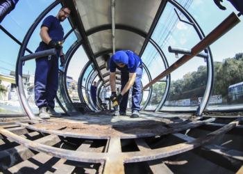 Duas estações-tubo do transporte coletivo entram em obras nesta semana