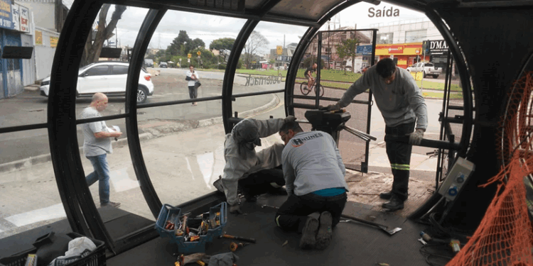 Sete estações-tubo de Curitiba entram em reforma a partir de hoje