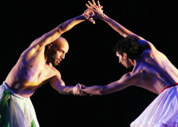 Inspirado em Heitor Villa-Lobos, espetáculo “Dançando Villa” fica em cartaz no Festival de Curitiba