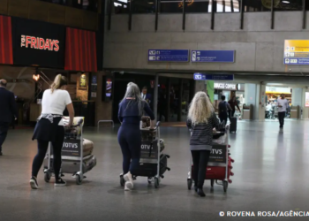 Brasil começa a exigir visto para cidadãos dos EUA, Canadá e Austrália