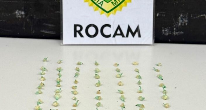 Indivíduo é abordado e ROCAM encontra 73 pedras de crack