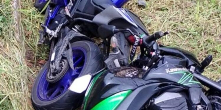 Colisão entre motos deixa um morto e outro gravemente ferido na BR-277, descida da serra