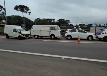 Engavetamento na BR-116 provoca grande congestionamento em Curitiba