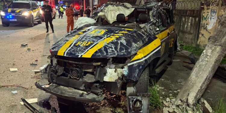 Acompanhamento tático resulta na morte de três policiais da PRF