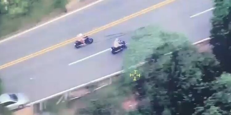 Polícia realiza operação contra “rachas” e manobras perigosas em rodovia