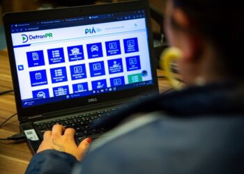 PRF alerta para golpes em pagamentos de taxas veiculares com sites clonados e mensagens falsas