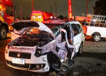 Motorista com sinais de embriaguez provoca grave acidente em Colombo