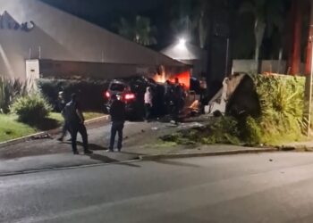 Tragédia na RMC: Viatura do CHOQUE capota durante acompanhamento tático e PM não resiste; indivíduo que fugia da equipe também morreu