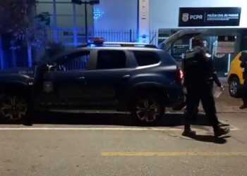 Homem de 62 anos é preso após esfaquear esposa de 23 na RMC