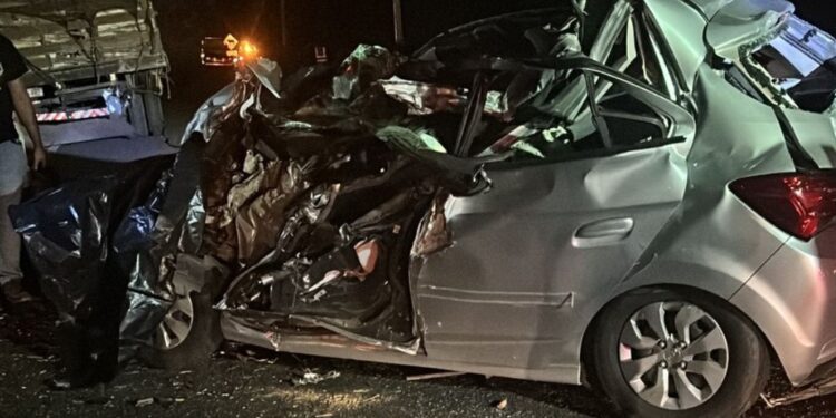 Condutor de 26 anos morre em grave acidente na BR-376