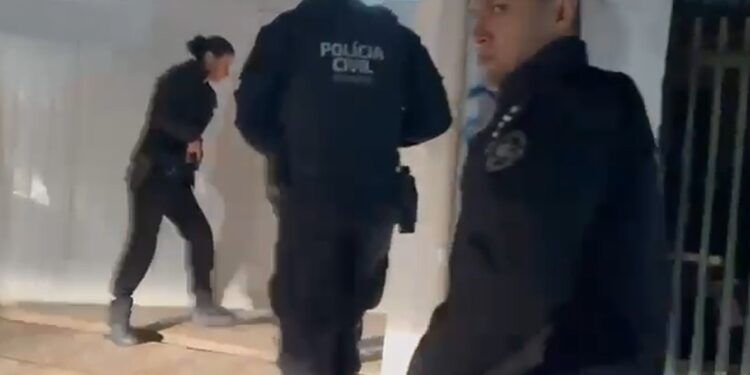 Polícia deflagra operação contra quadrilha que adulterava soja e fertilizantes