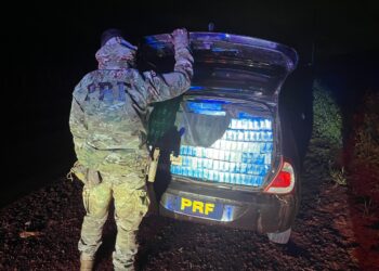 Contrabandista é preso por corrupção após tentar subornar PRF