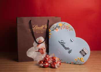 Dia das Mães do Shopping Curitiba terá sorteio de um Toyota Yaris XL e Compre&Ganhe da Lindt