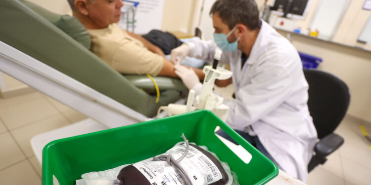 Hemepar Curitiba solicita doações de sangue com urgência